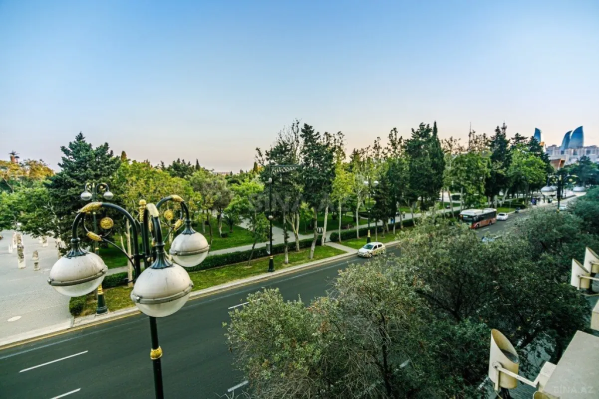 Kirayə verilir 3 otaqlı mənzil 101 m²