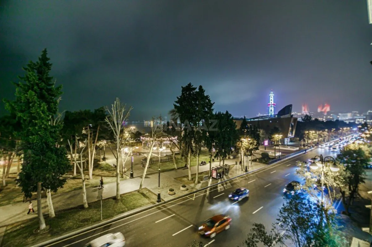 Kirayə verilir 3 otaqlı mənzil 101 m²