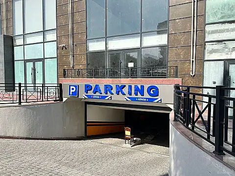 Satılır 3 otaqlı mənzil 117 m²