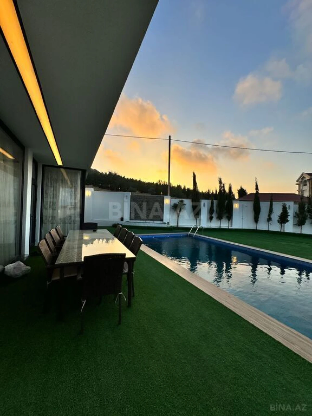 Kirayə verilir 5 otaqlı həyət evi 260 m²