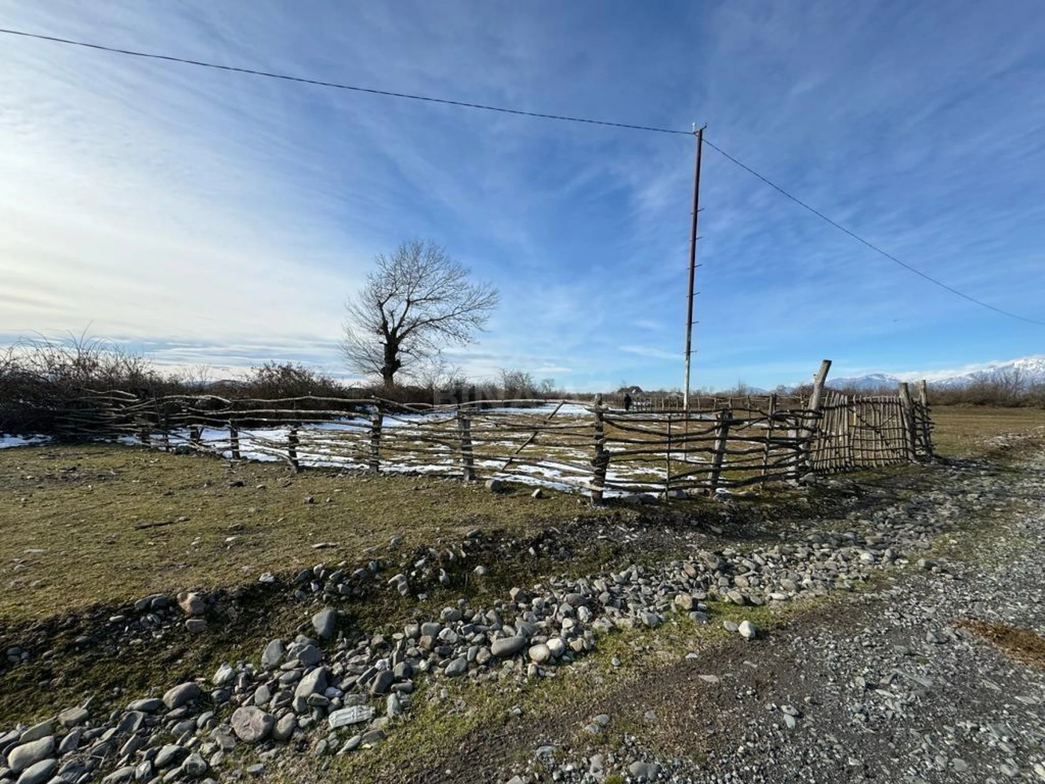 Satılır torpaq sahəsi 100 m²