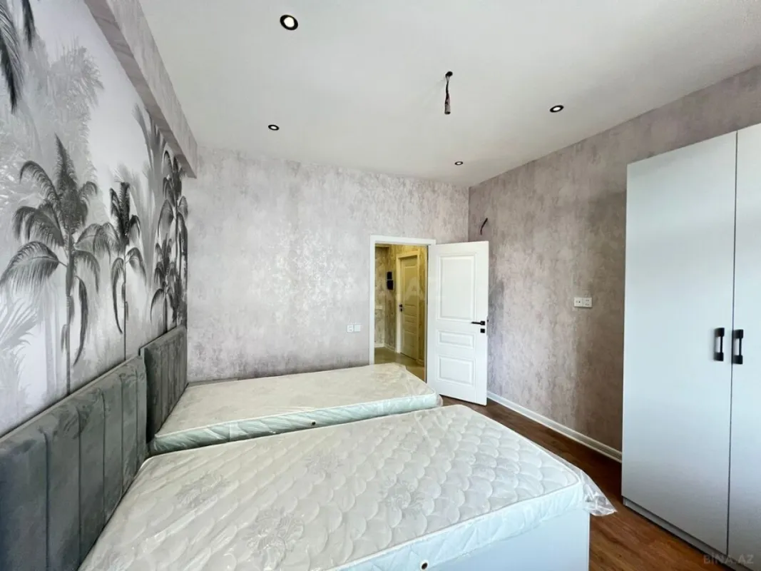 Satılır 2 otaqlı mənzil 68 m²