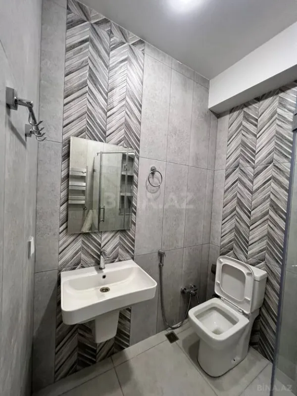 Satılır 2 otaqlı mənzil 68 m²