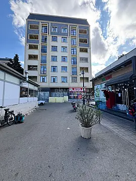 Satılır 2 otaqlı mənzil 66 m² — Bakı, Memar Əcəmi yanı 2 otaq 66.00 m²
