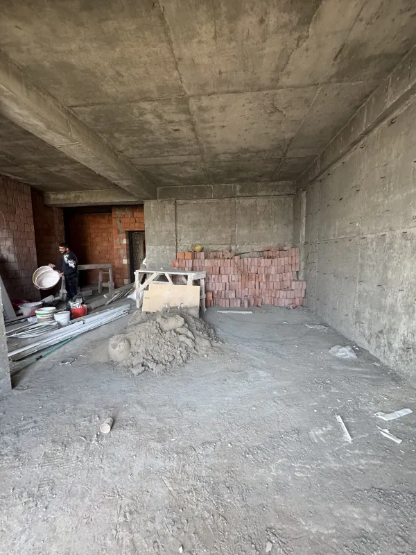 Satılır 2 otaqlı mənzil 66 m²