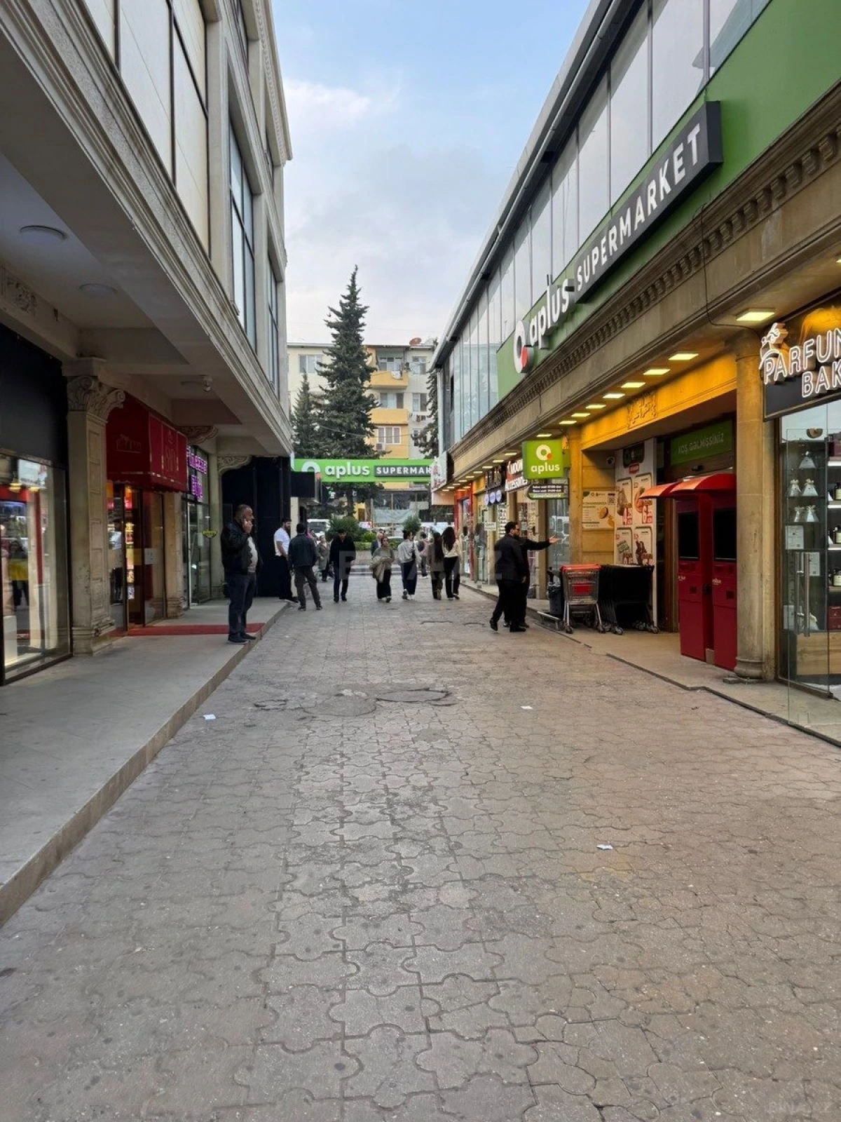 Satılır 2 otaqlı mənzil 66 m²