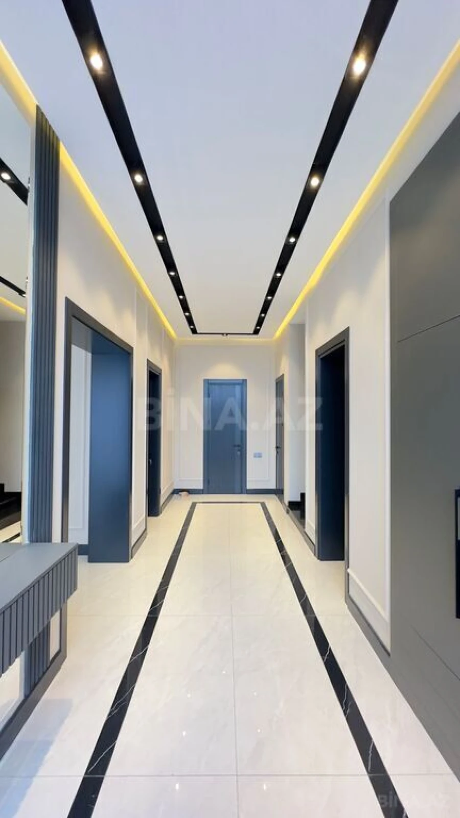 Satılır 6 otaqlı həyət evi 450 m²
