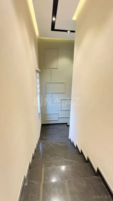 Satılır 6 otaqlı həyət evi 450 m²