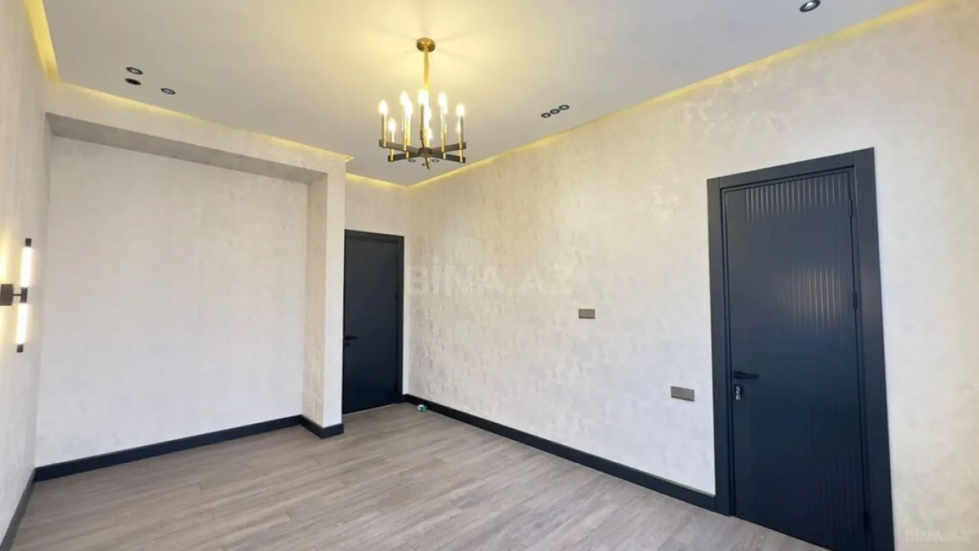 Satılır 6 otaqlı həyət evi 450 m²
