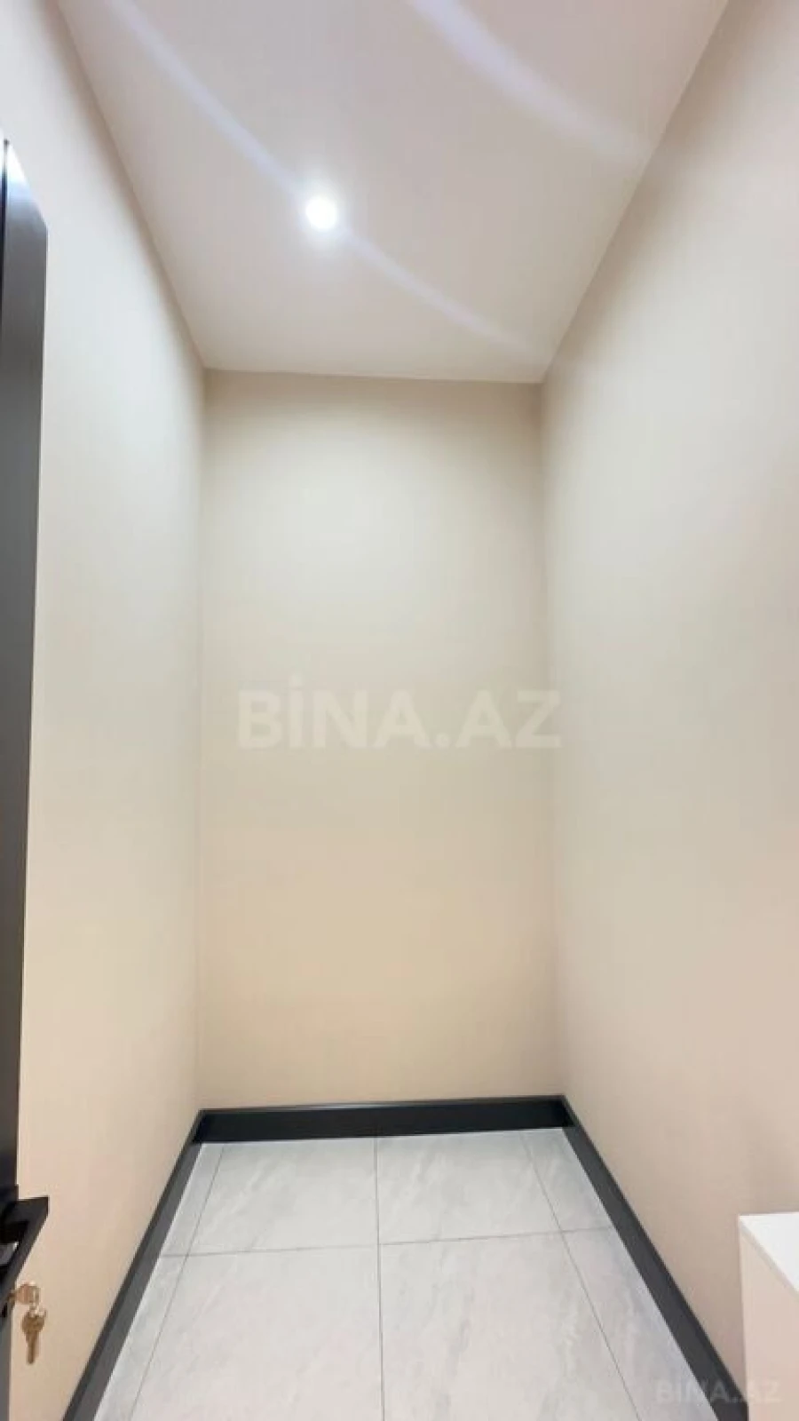 Satılır 6 otaqlı həyət evi 450 m²