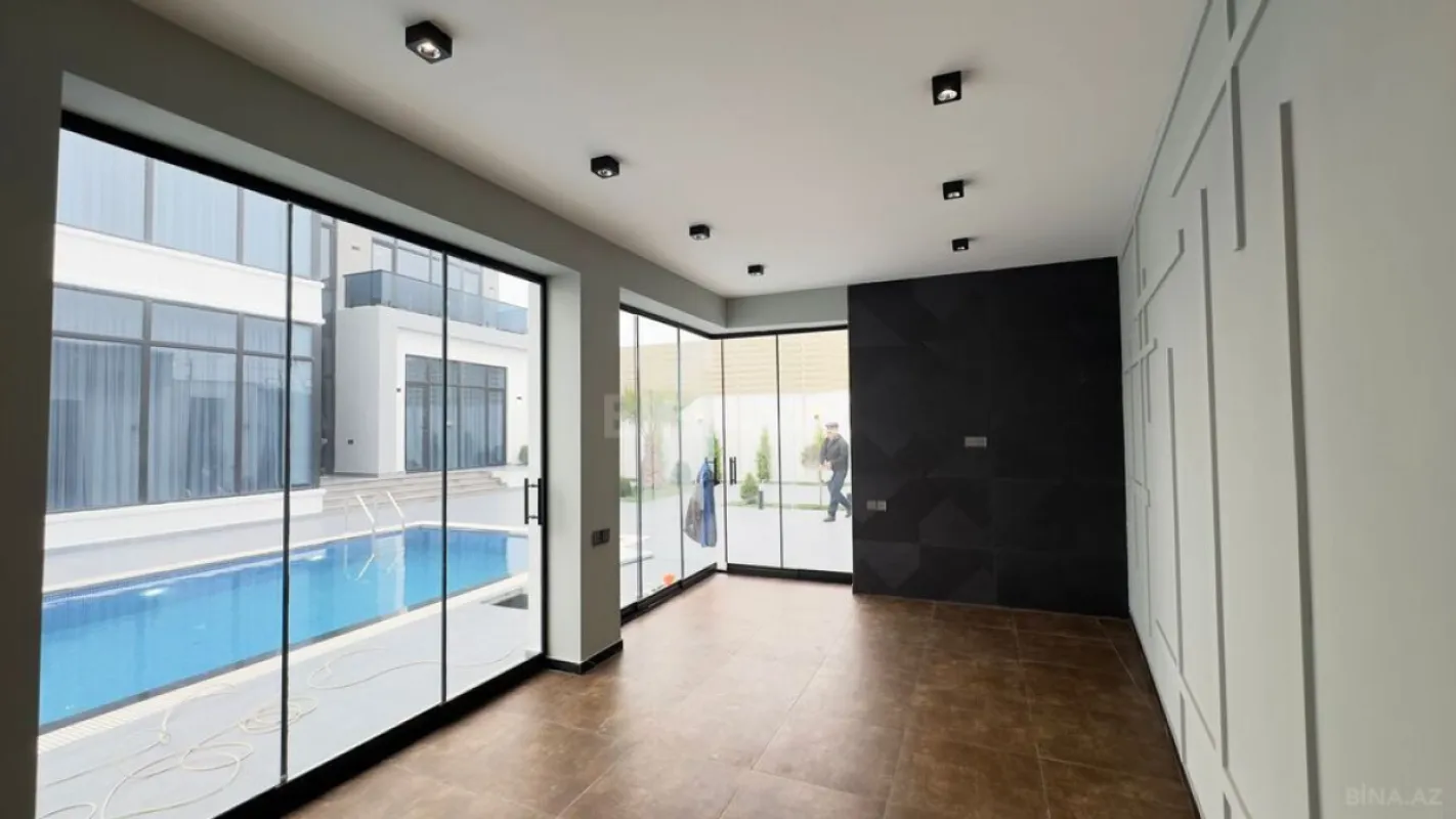 Satılır 6 otaqlı həyət evi 450 m²