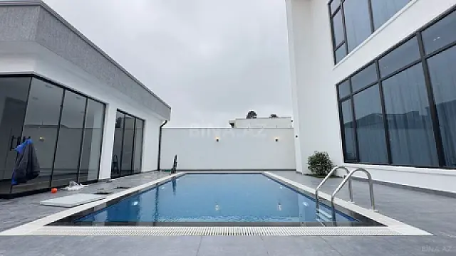 Satılır 6 otaqlı həyət evi 450 m²