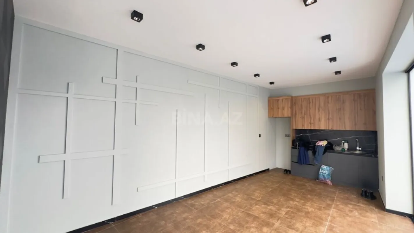 Satılır 6 otaqlı həyət evi 450 m²