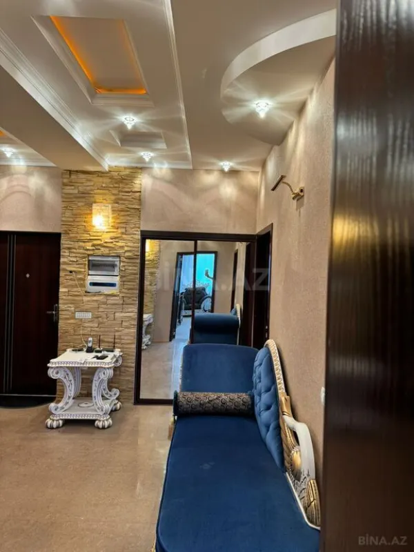 Satılır 3 otaqlı mənzil 120 m²