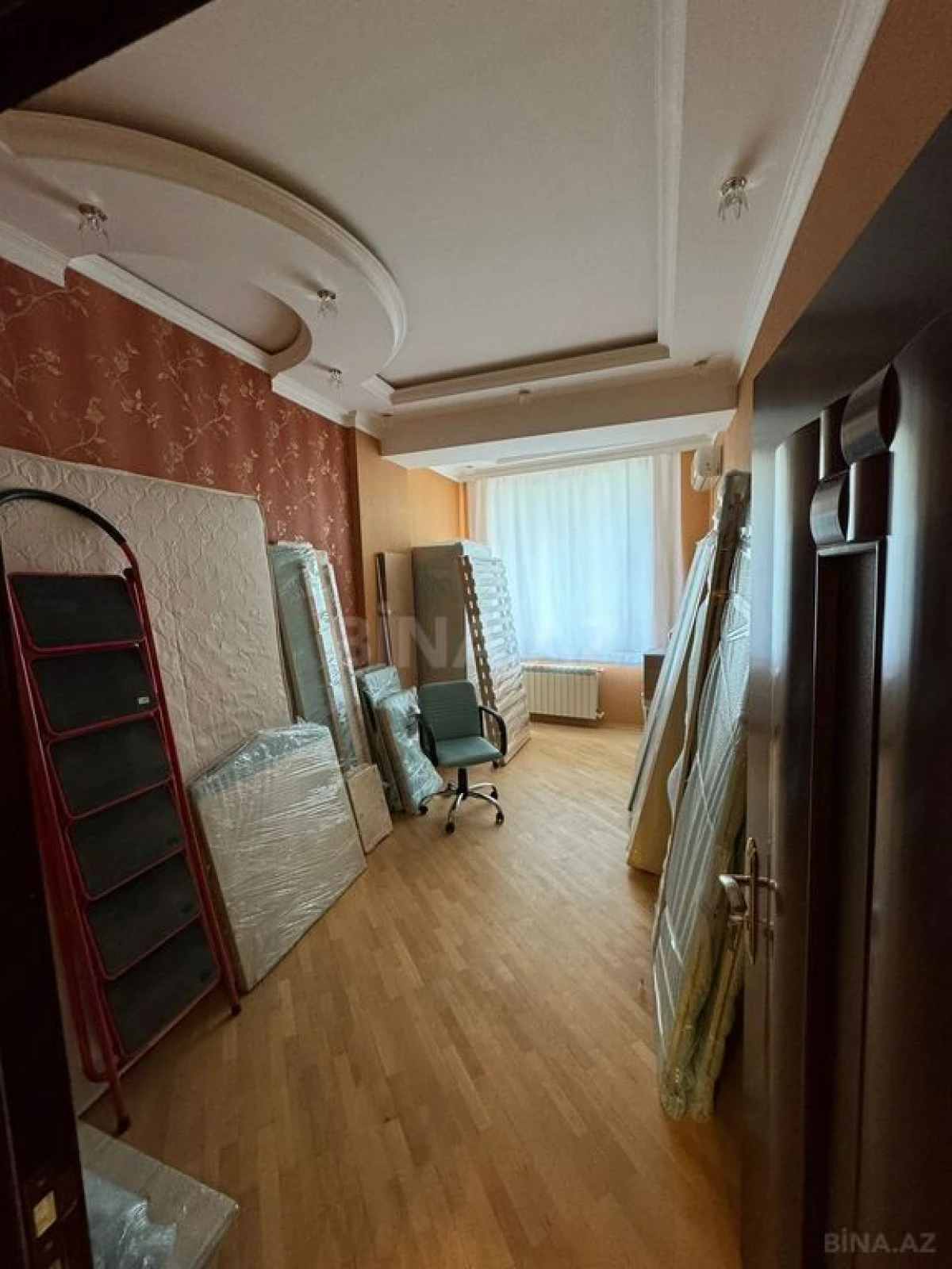 Satılır 3 otaqlı mənzil 120 m²