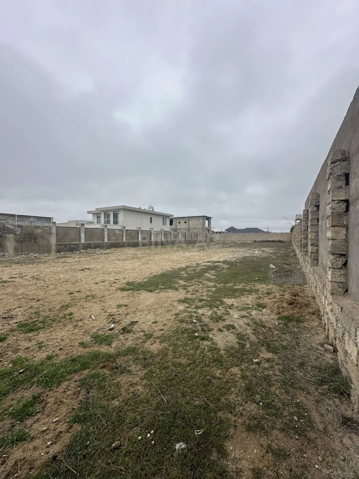 Satılır torpaq sahəsi 12 m²