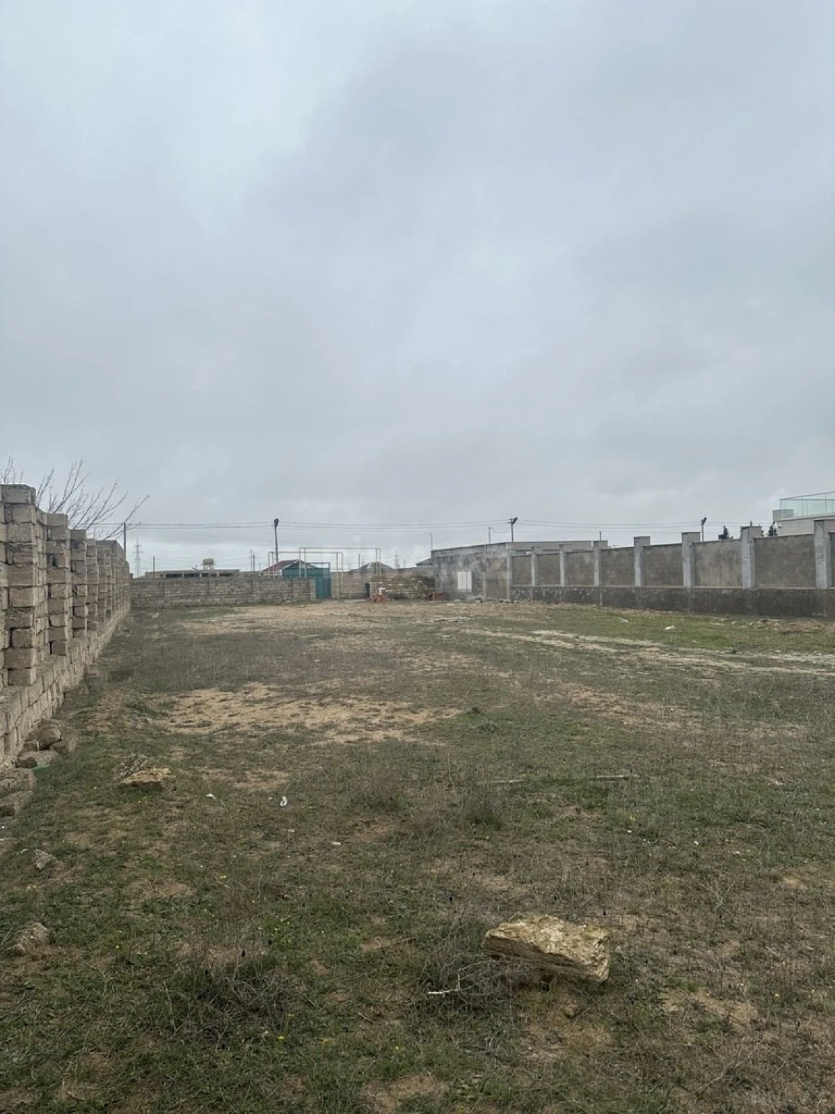 Satılır torpaq sahəsi 12 m²