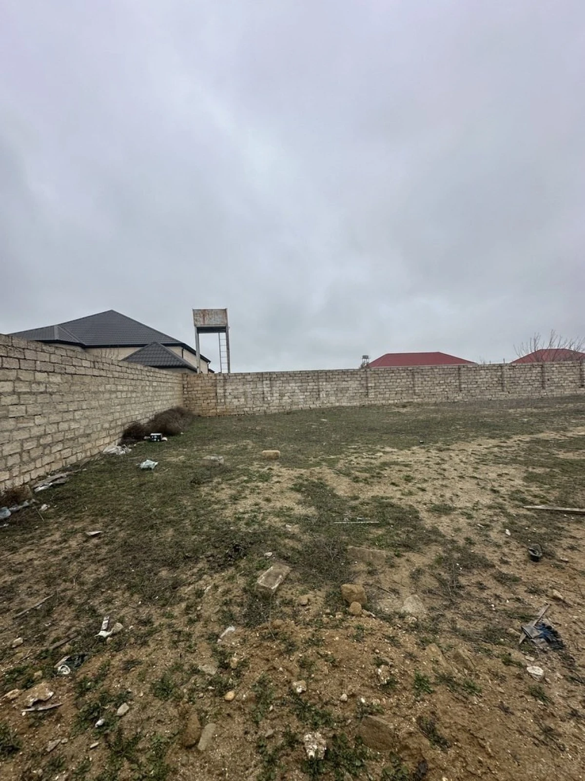 Satılır torpaq sahəsi 12 m²