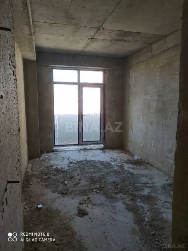 Satılır 3 otaqlı mənzil 124 m²