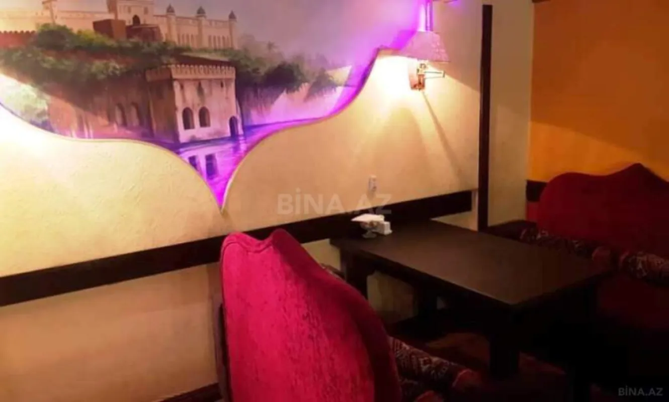 Satılır obyekt 285 m²