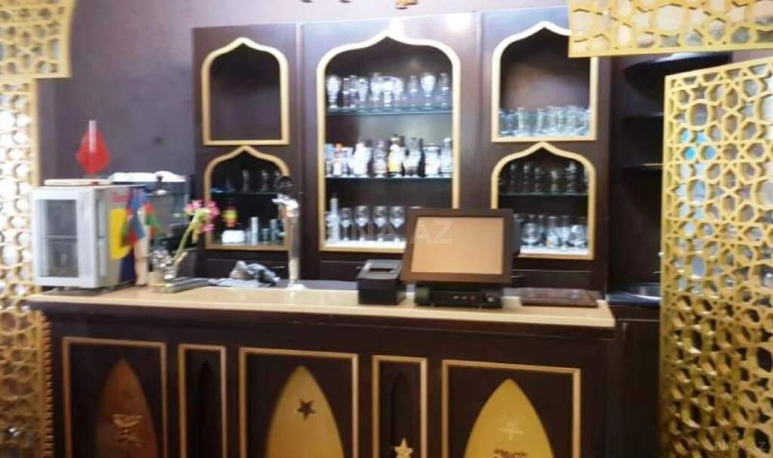 Satılır obyekt 285 m²