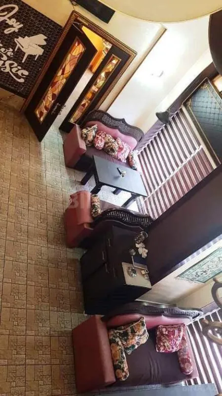 Satılır obyekt 285 m²