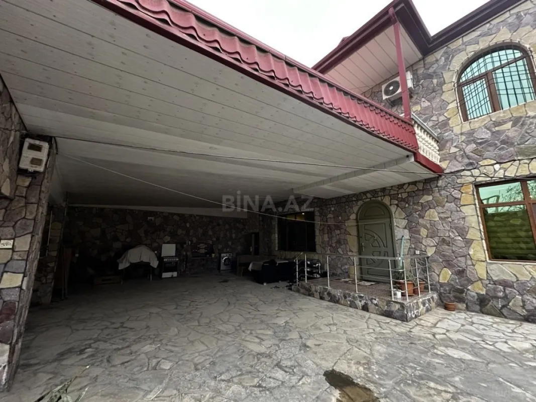 Satılır 7 otaqlı həyət evi 290 m²
