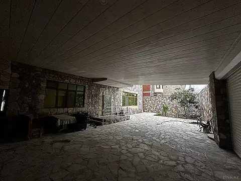 Satılır 7 otaqlı həyət evi 290 m²