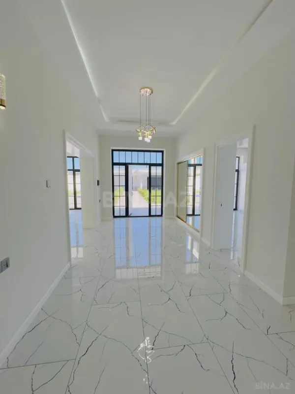 Satılır 5 otaqlı həyət evi 320 m²