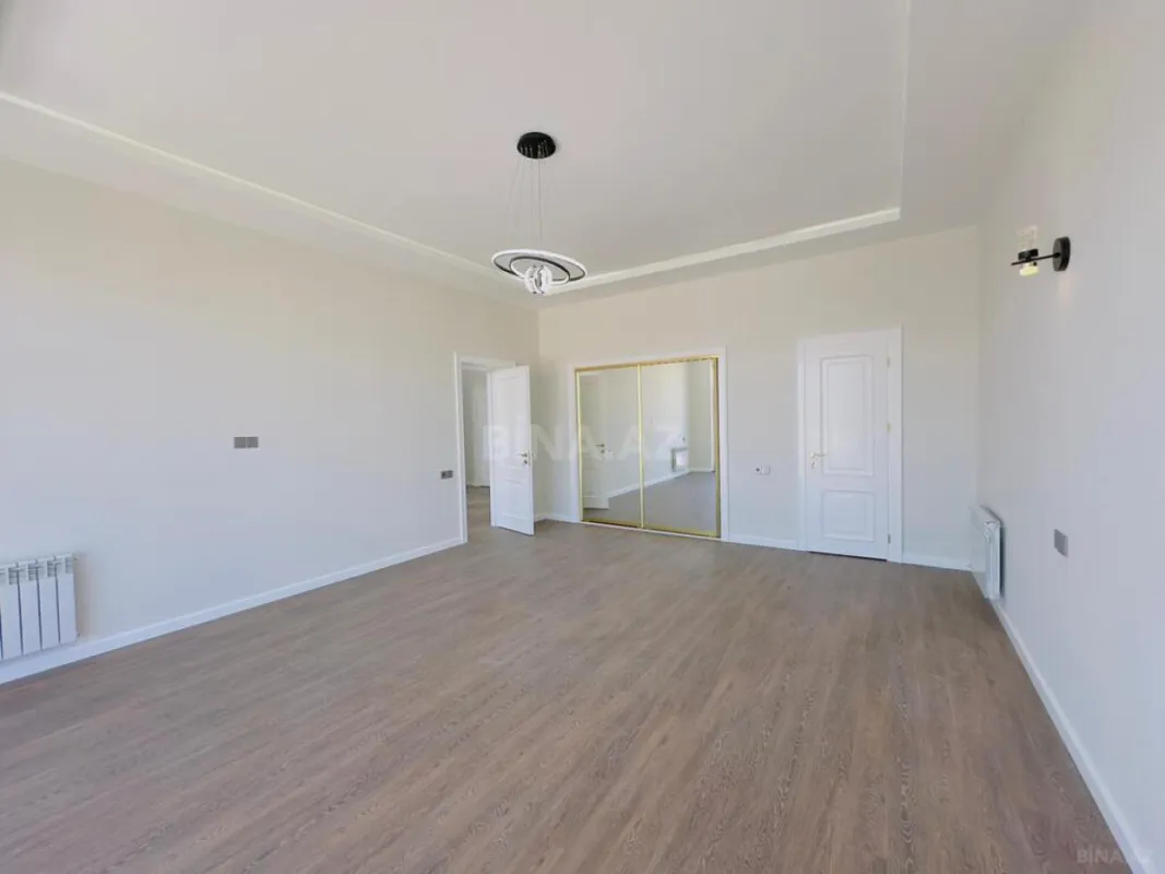 Satılır 5 otaqlı həyət evi 320 m²