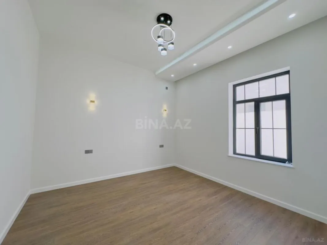 Satılır 5 otaqlı həyət evi 320 m²