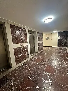 Satılır 4 otaqlı mənzil 200 m²