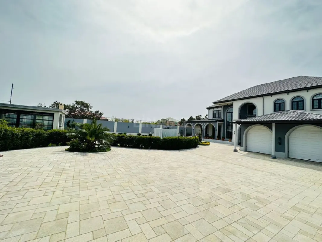 Kirayə verilir 6 otaqlı həyət evi 500 m²