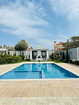 Kirayə verilir 6 otaqlı həyət evi 500 m²