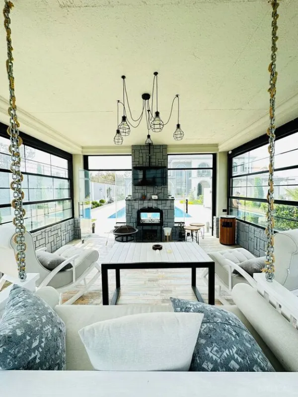 Kirayə verilir 6 otaqlı həyət evi 500 m²