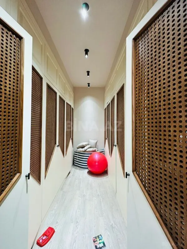 Kirayə verilir 6 otaqlı həyət evi 500 m²