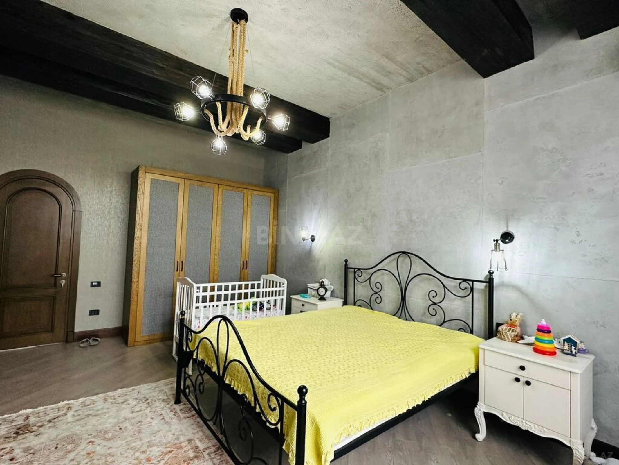 Kirayə verilir 6 otaqlı həyət evi 500 m²