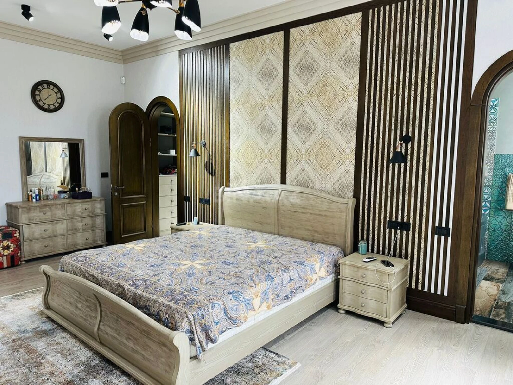 Kirayə verilir 6 otaqlı həyət evi 500 m²