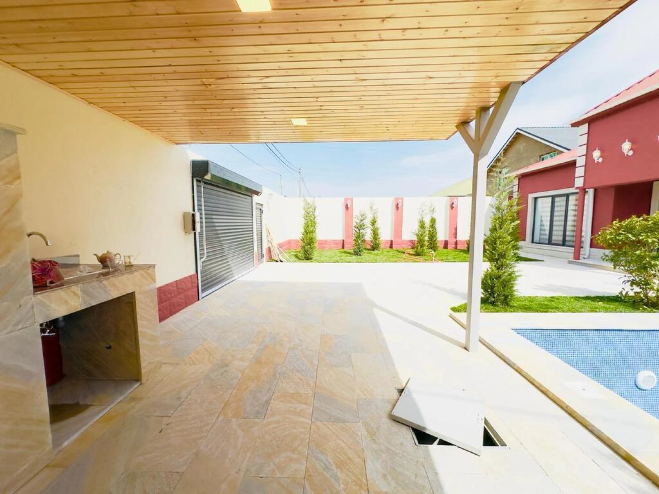 Satılır 4 otaqlı həyət evi 140 m²