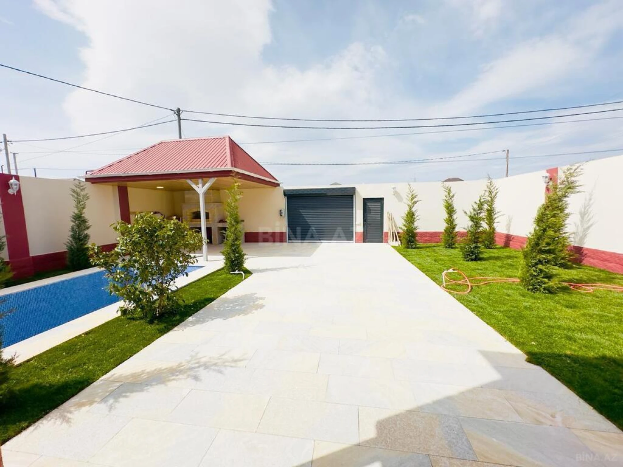 Satılır 4 otaqlı həyət evi 140 m²