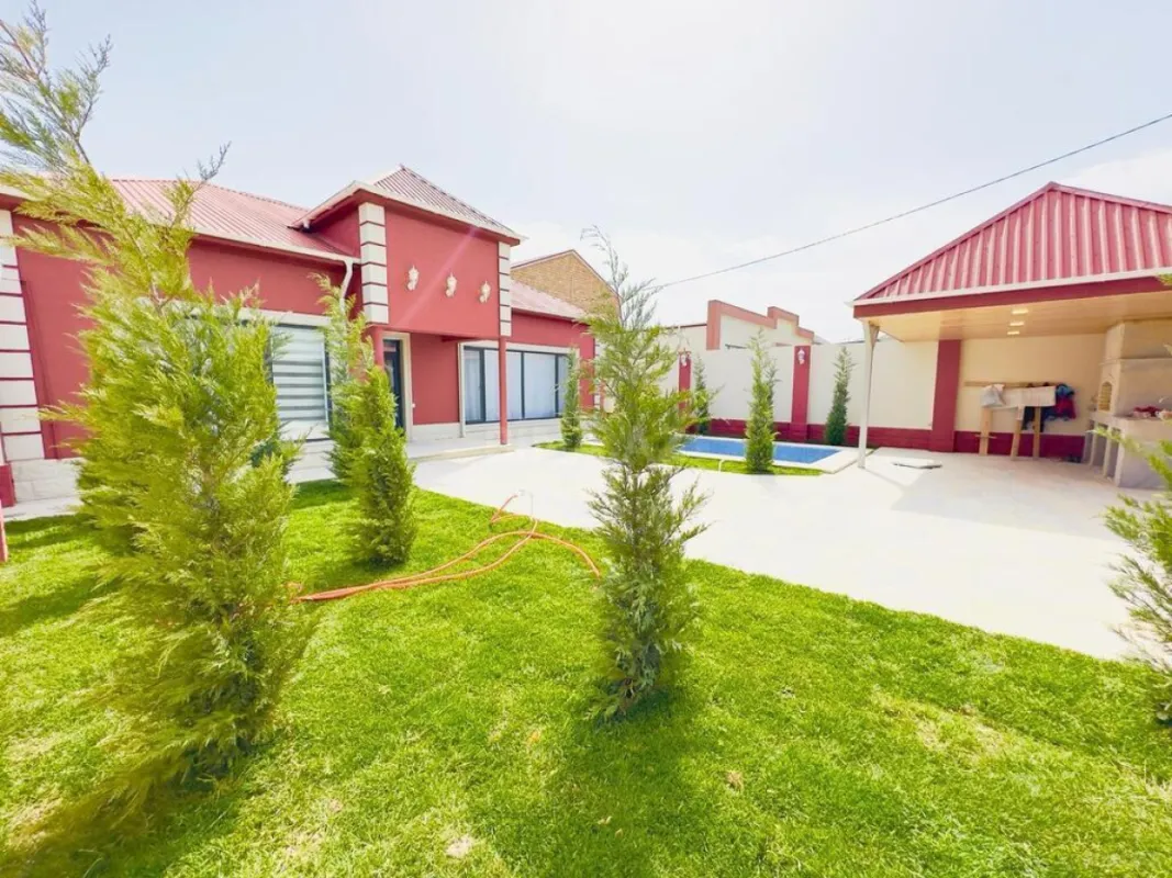 Satılır 4 otaqlı həyət evi 140 m²