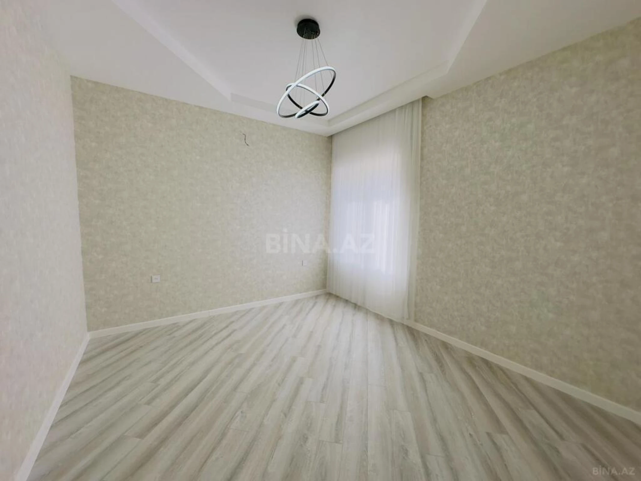 Satılır 4 otaqlı həyət evi 140 m²