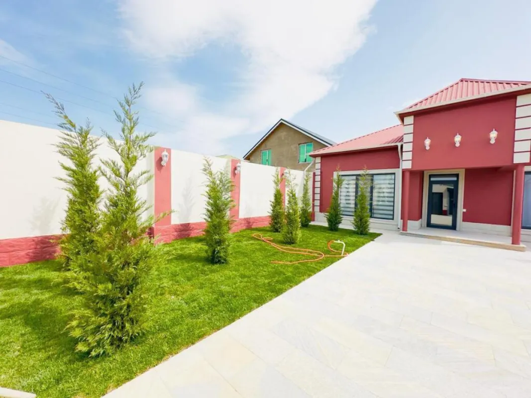 Satılır 4 otaqlı həyət evi 140 m²