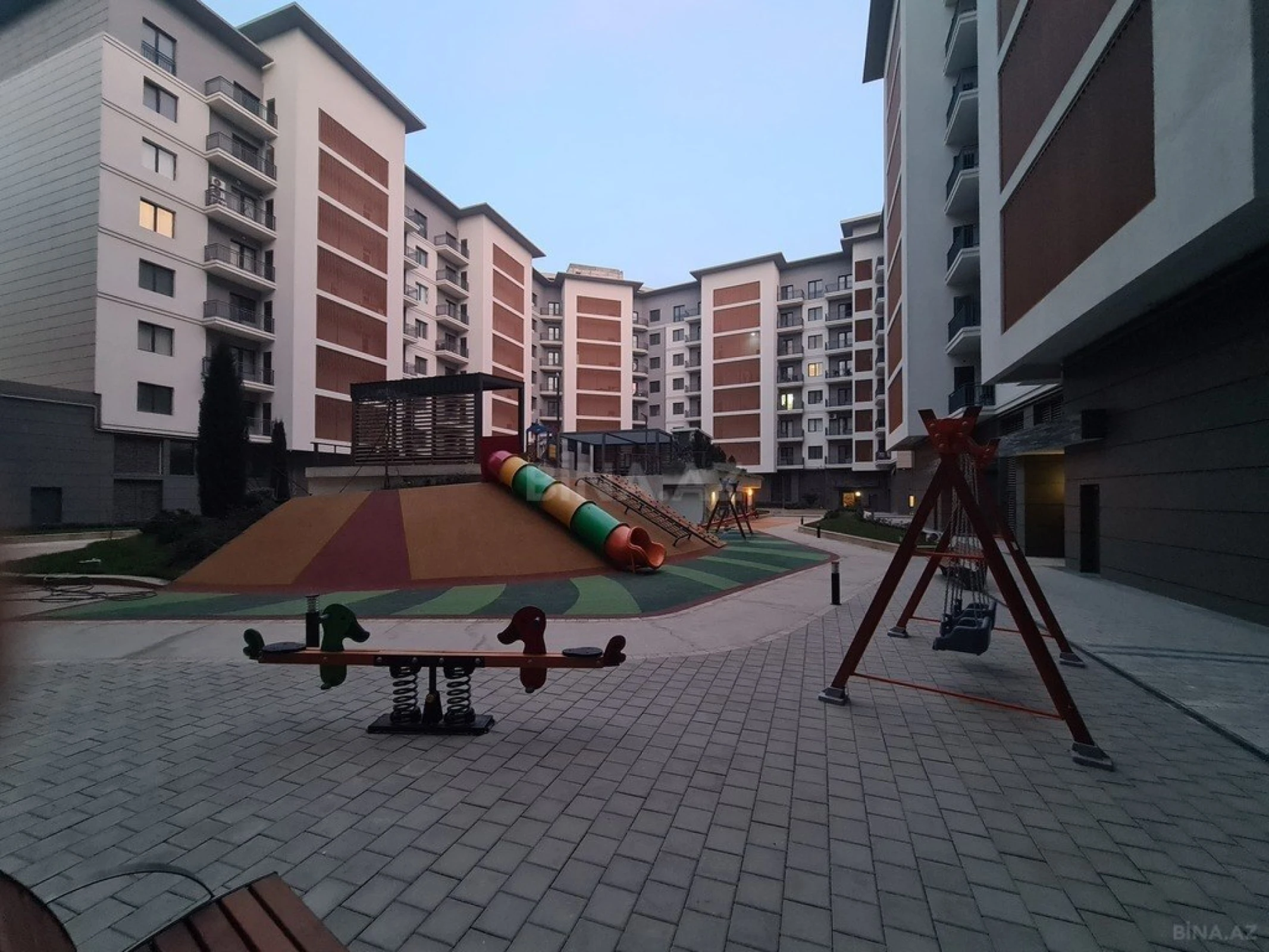 Satılır 3 otaqlı mənzil 100 m²