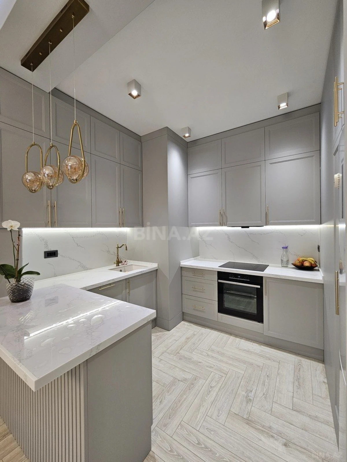 Satılır 3 otaqlı mənzil 100 m²