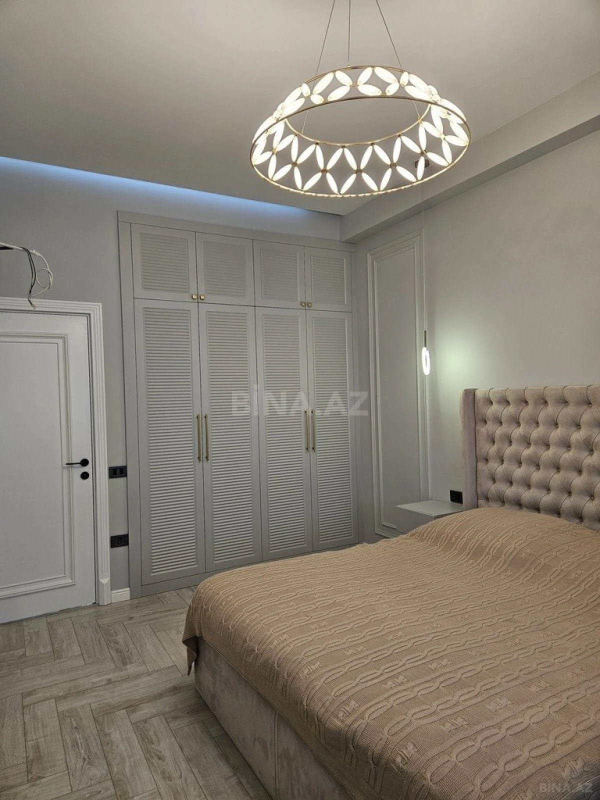 Satılır 3 otaqlı mənzil 100 m²