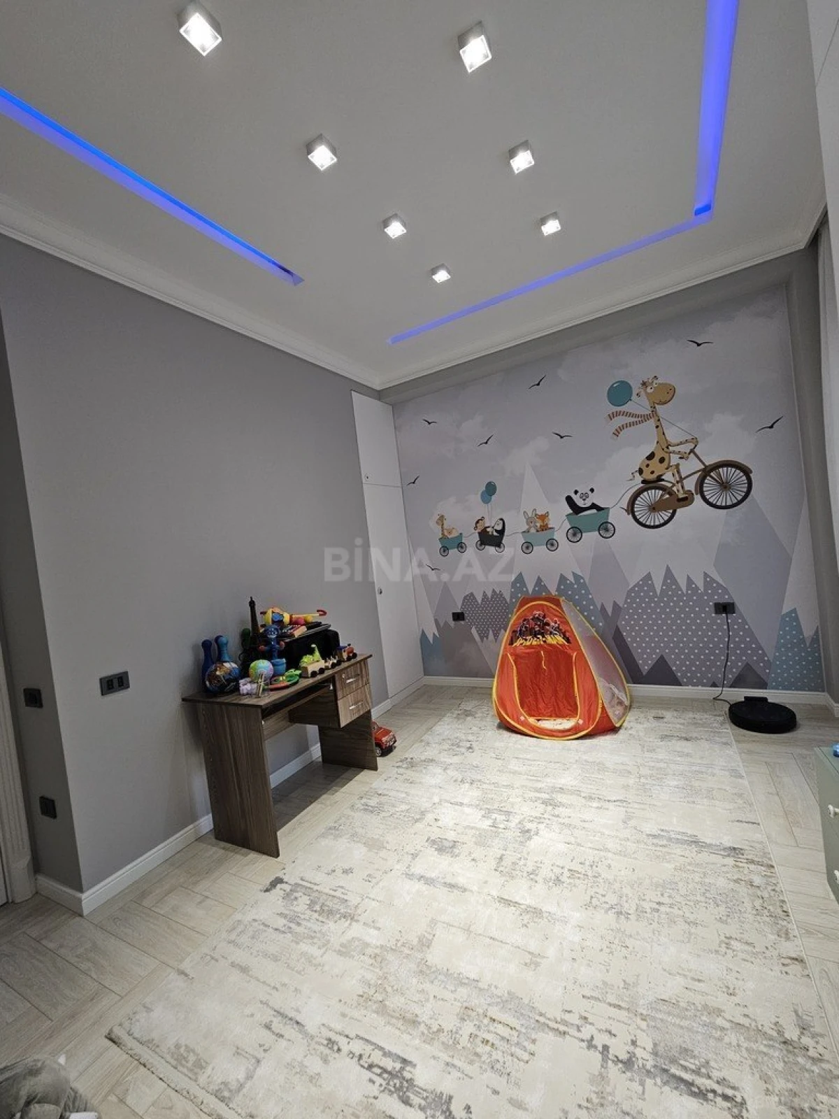 Satılır 3 otaqlı mənzil 100 m²