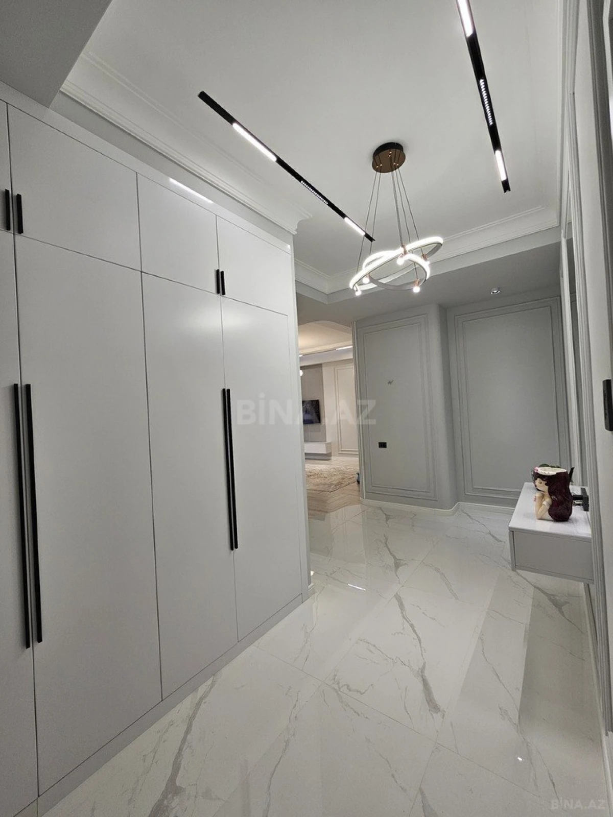 Satılır 3 otaqlı mənzil 100 m²