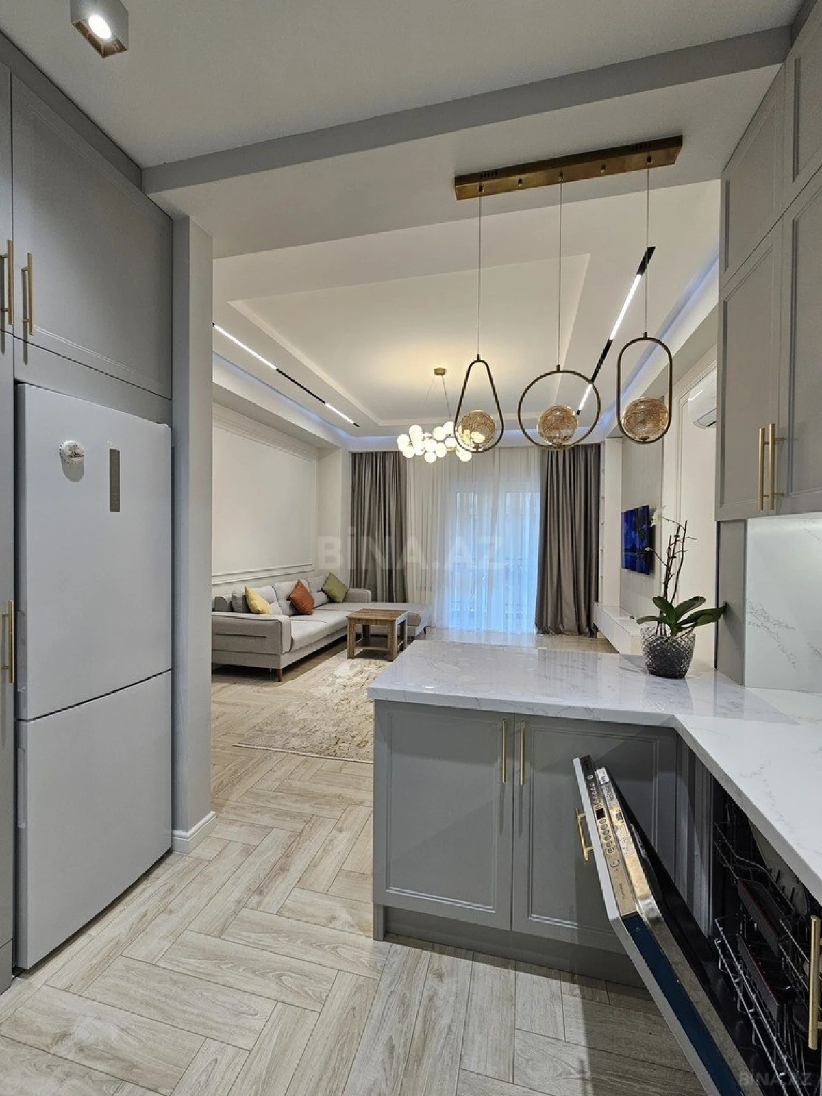 Satılır 3 otaqlı mənzil 100 m²