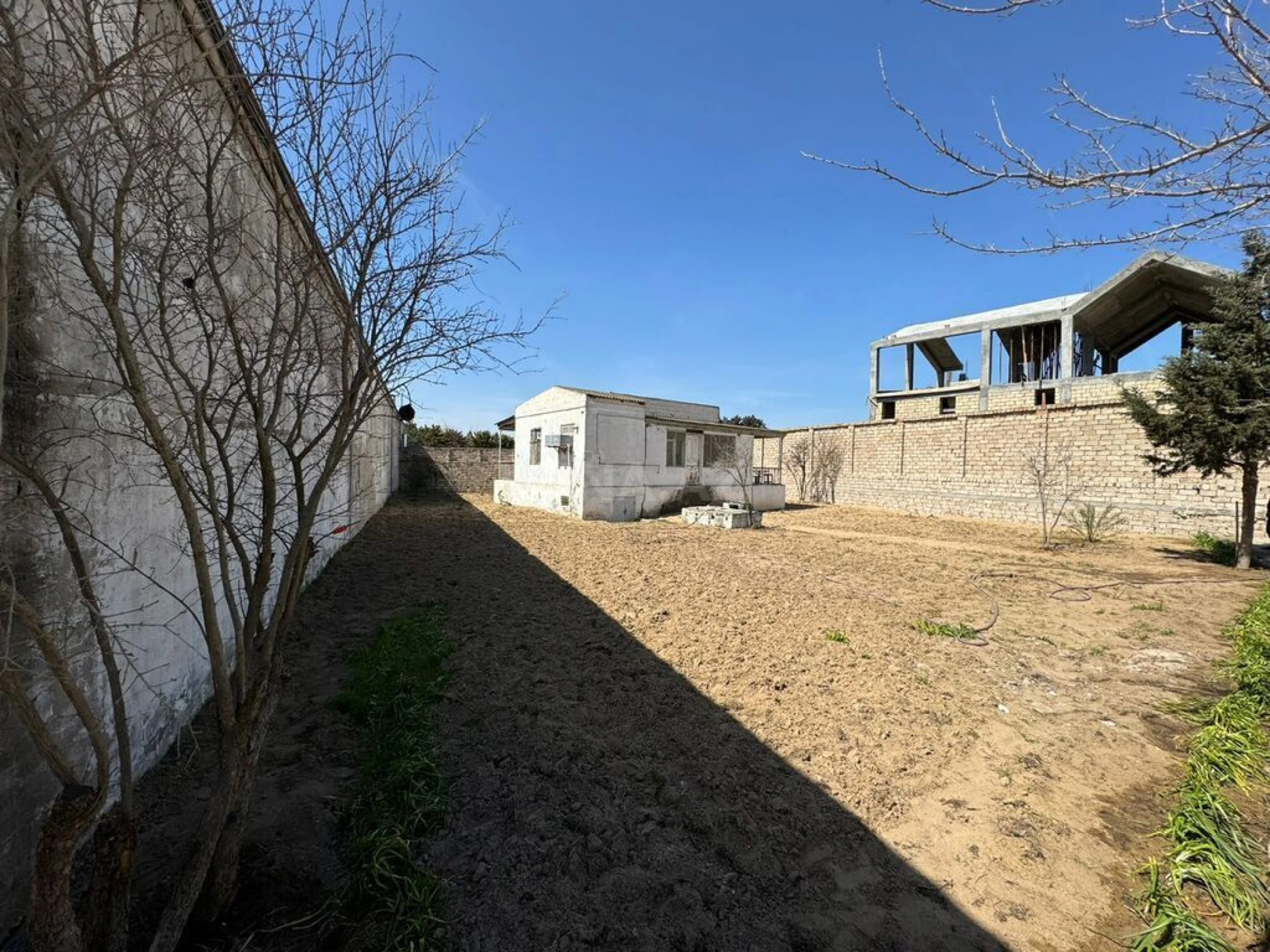 Satılır torpaq sahəsi 12 m²